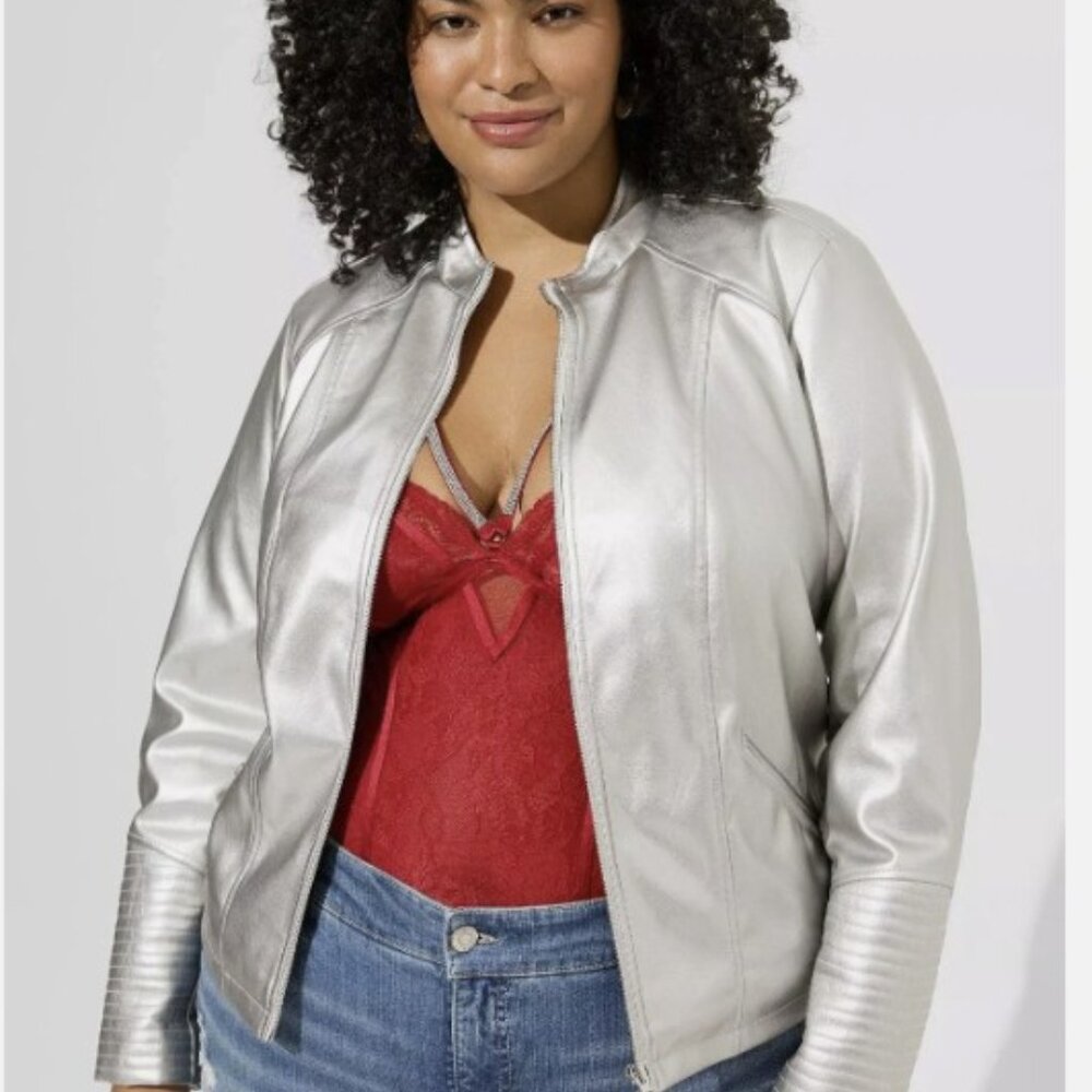 Torrid Metallic Silver Faux Leather Zip Moto Jacket Size 1 - Picture 1 of 12